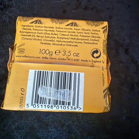 Coeur de Fleur Soap - Yellow - Picture 2 of 2